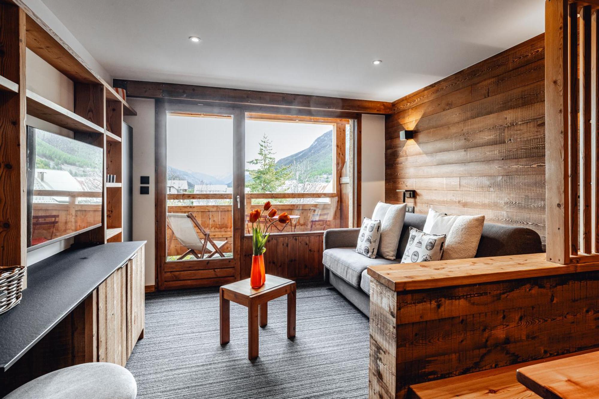 Alliey & Spa Piscine Appart-Hotel Serre Chevalier Ле-Монетьє-ле-Бен Екстер'єр фото