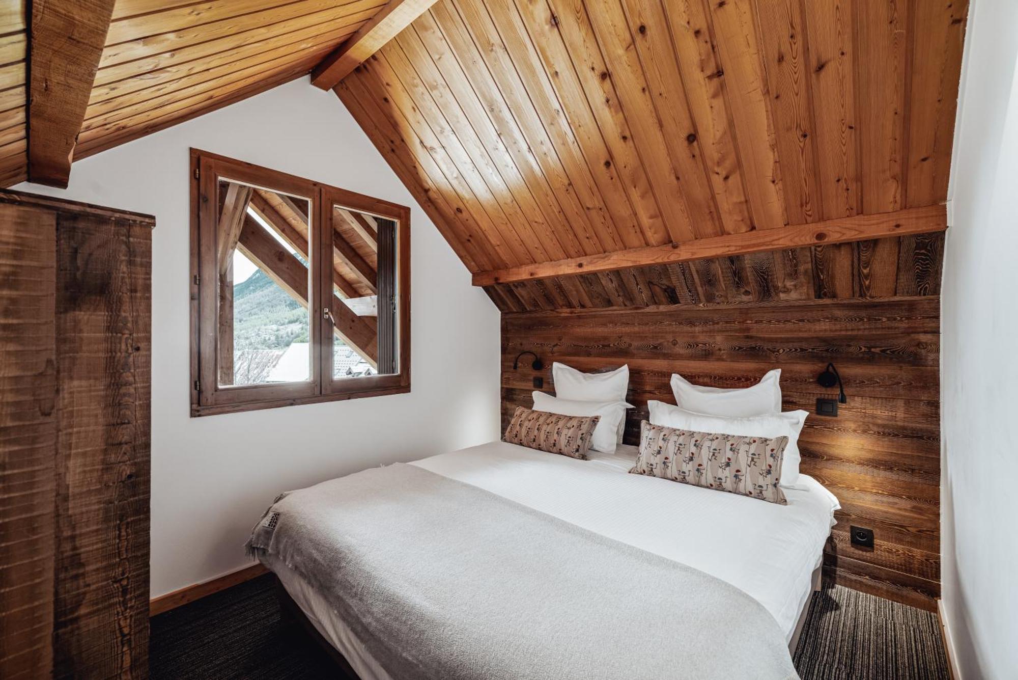 Alliey & Spa Piscine Appart-Hotel Serre Chevalier Ле-Монетьє-ле-Бен Екстер'єр фото